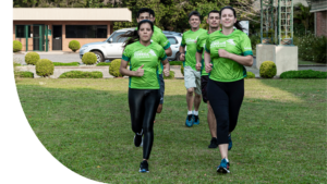 Equipe da Herbarium em um ambiente de trabalho colaborativo.